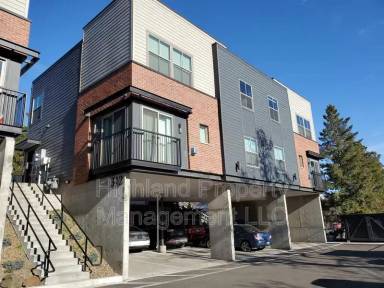 Main picture of 312 NE Maple St