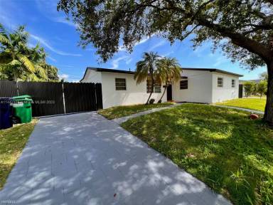 Main picture of 10371 SW 201st Ter
