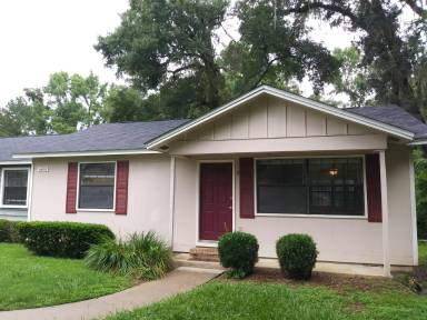 Main picture of 1604 Carolwood Ct
