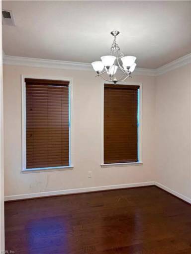 Main picture of 1004 Crown Grant Ct