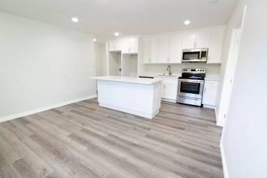 Main picture of 4236 W 129th St