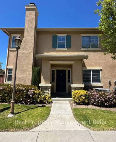 Main picture of 36149 Oakcreek Un Dr