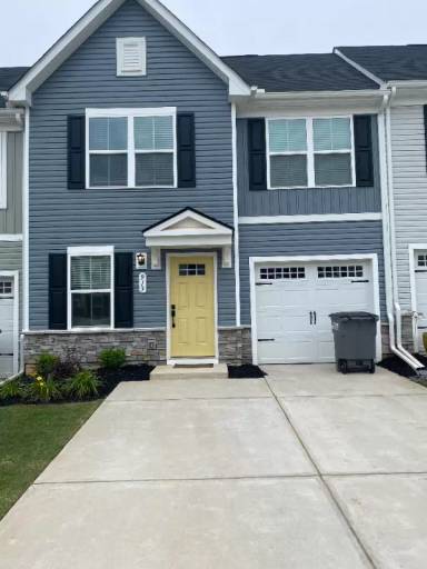 Main picture of 913 Leyburn Ln