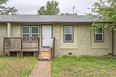Main picture of 5216 Mc Carty Ln