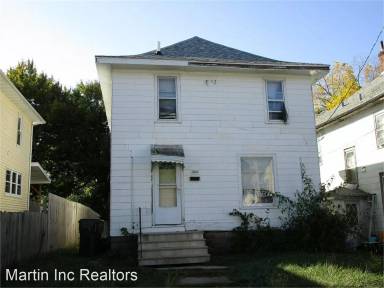 Main picture of 1010 W 11th St