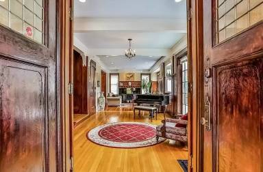 Main picture of 166 Huntington St