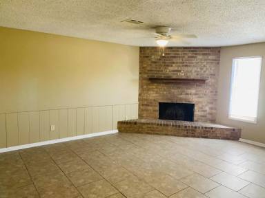 Main picture of 301 Woodale Drive - B