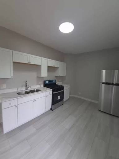 Main picture of 4157 W Adams St