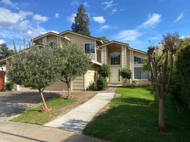 Main picture of 8524 Oak Harbour Ct