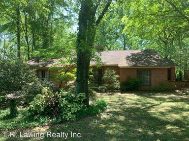 Main picture of 1015 Jefferson Dr