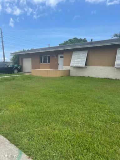 Main picture of 15201 SW 109th Ave