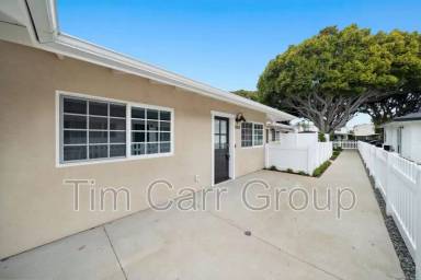 Main picture of 1801 Clay St