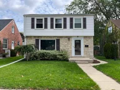 Main picture of 2358 S 67th St