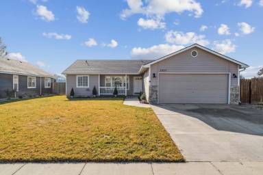 Main picture of 7557 Arlington Dr
