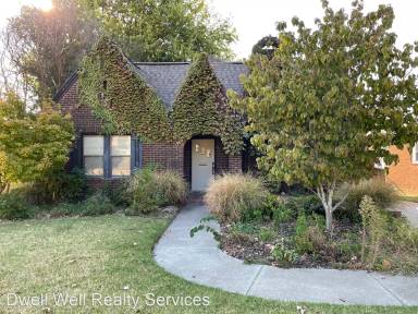 Main picture of 1520 S Columbia Pl