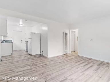 Main picture of 9326 Park St