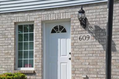 Main picture of 601 Nicolet Ave