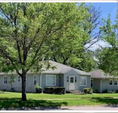 Main picture of 2417 N Rockton Ave