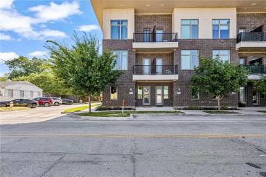 Main picture of 13226 Bee St