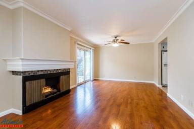 Main picture of 251 Washington St