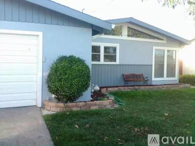 Main picture of 1283 Kresky Way