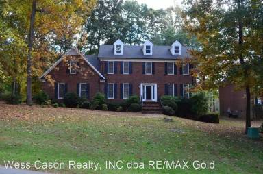 Main picture of 8149 Shannon Woods Ln