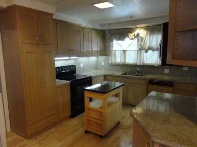 Main picture of 6034 Mary Ellen Ave