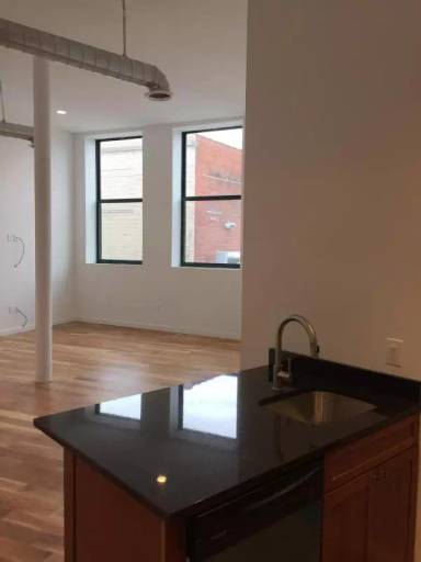 Main picture of 600 Columbia Rd