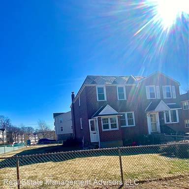 Main picture of 200 Blythe Ave