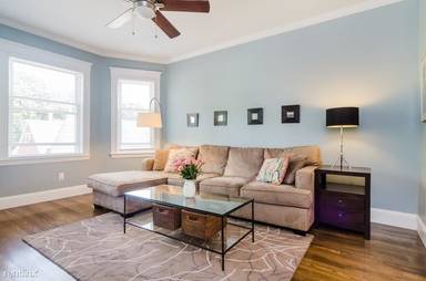 Main picture of 75 Paul Gore St