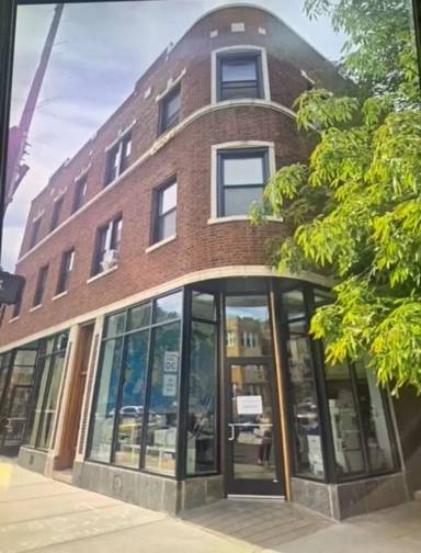 Main picture of 4954 N Damen Ave