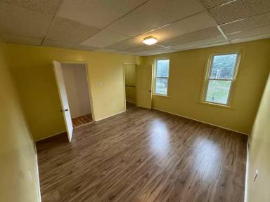 Main picture of 473 N River St