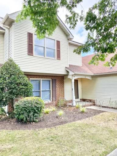 Main picture of 44 Ridge Wood Dr