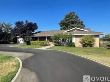 Main picture of 665 N De Wolf Ave