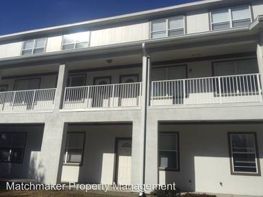 Main picture of Oaks Condominiums