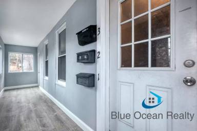 Main picture of 91 Pine St
