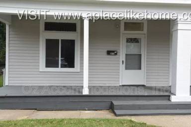 Main picture of 2513 Olive St