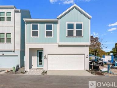 Main picture of 2328 Lindstrom St