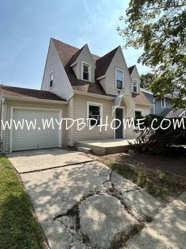 Main picture of 2728 Buena Vista Dr