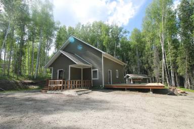 Main picture of 790 Birch Knoll Rd