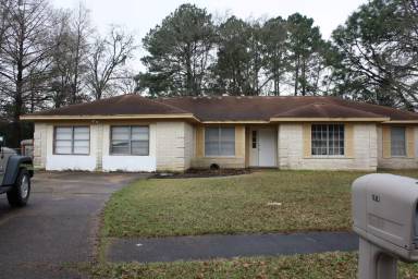 Main picture of 2002 Glen Haven St