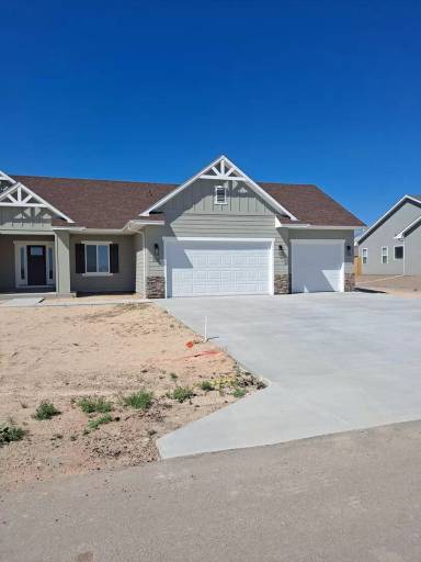 Main picture of 858 E Synder Dr