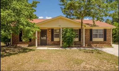 Main picture of 4256 Parkwood Dr