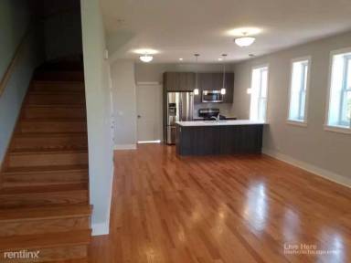 Main picture of 1857 W Dickens Ave