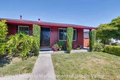 Main picture of 731 Clyde Ave