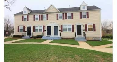 Main picture of 2616 Kent Village Dr