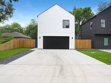 Main picture of 3308 Houston St