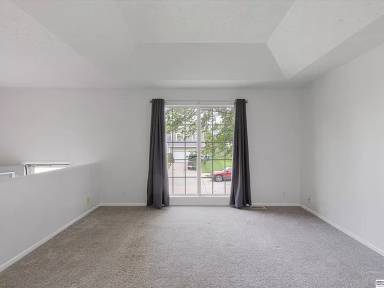 Main picture of 6726 N 111th St