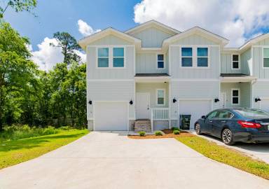 Main picture of 1411 Iroquois Ct