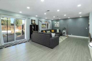 Main picture of 101 Clark Way